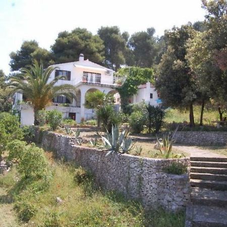 Apartment In Maslinica 70M From The Sea Luaran gambar