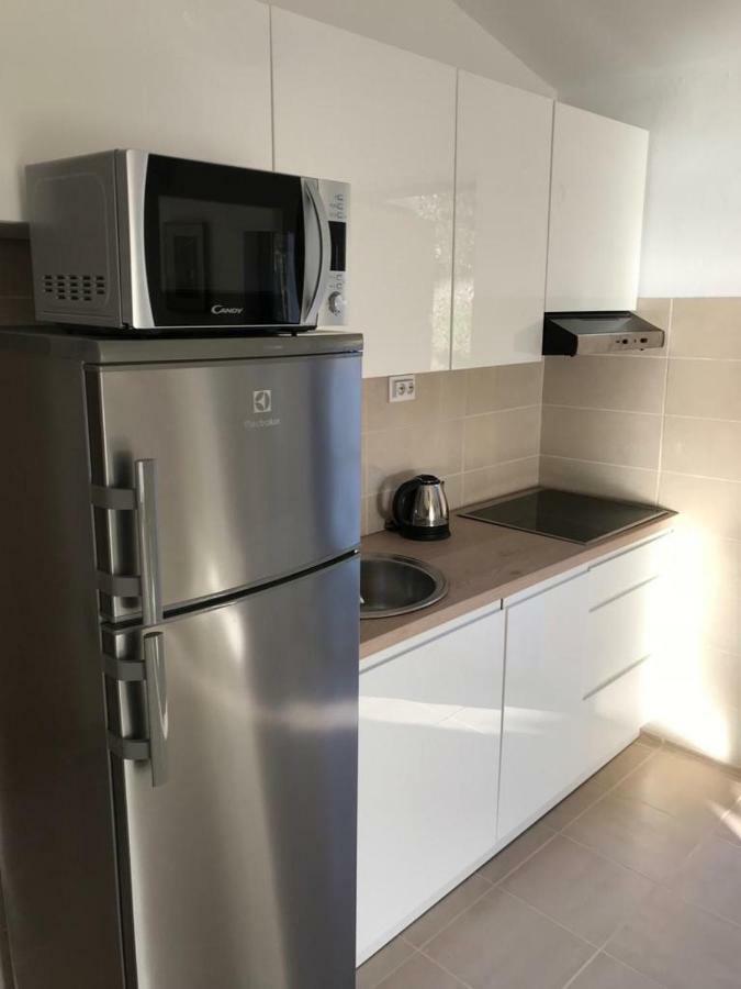 Apartment In Maslinica 70M From The Sea Luaran gambar